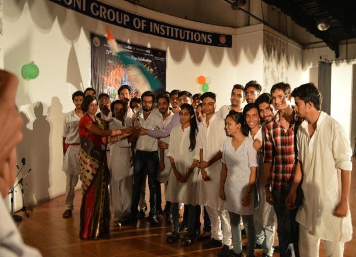 Various departments of the college had taken participation in that and each one had presented awesome plays based on the theme of patriotism, nations pride, salute to great leaders