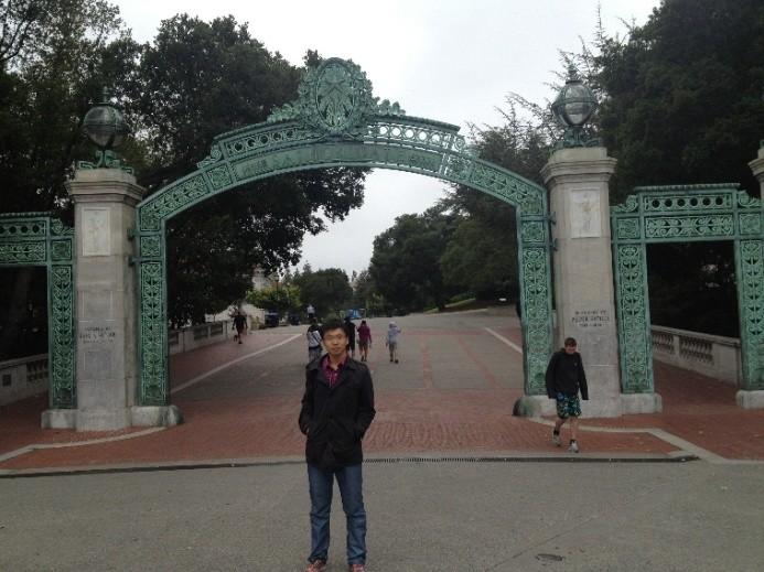 Undergraduate student Hanqing Fan visited Stanford University and had 8-week of
