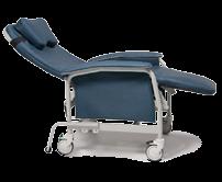 recliner features a weight capacity of 400 lb evenly