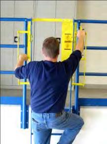 sides, except at the entrance to the hole, where a self-closing gate or an offset must be used Note: This paragraph applies to fixed ladders that extend