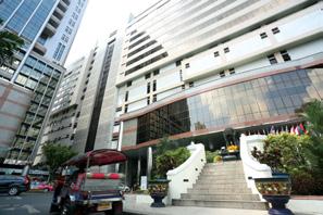 Bumrungrad International Hospital in Bangkok Thailand s success in the global medical marketplace is mainly due to the hugely successful Bumrungrad International Hospital in Bangkok, a company traded