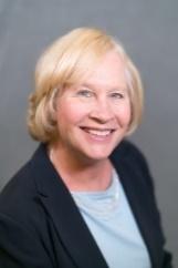 Commissioner on Nursing Education Catherine Cox, PhD, RN, CEN, CNE Associate Professor School of Nursing, George Washington University Chapter 8 In 2016 I joined the faculty of the School of Nursing
