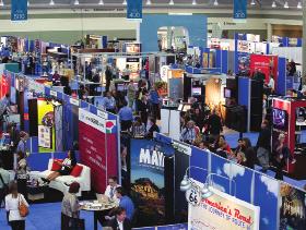 American Alliance of Museums 2018 Annual Meeting & MuseumExpo Each year, more than 850 million visits are made to US museums from all across US society, and that number continues to grow.