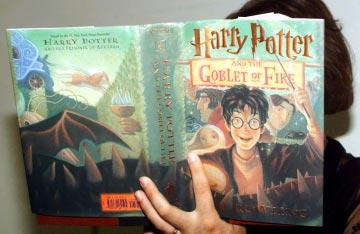 Harry Potter craze captures Kwaj in literary spell By Jim Bennett Editor Released last week, Harry Potter and the Goblet