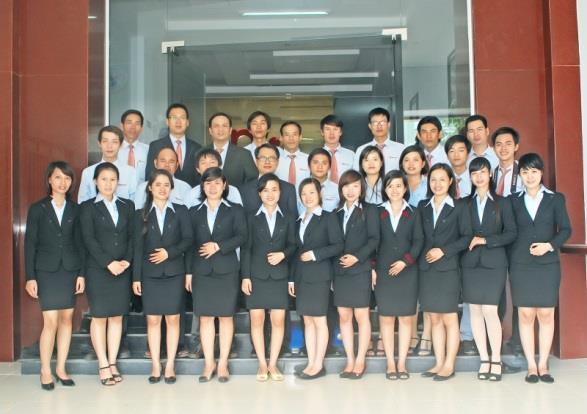 CONTENTS Office staff MY PHUOC BRANCH 1 Introduction 2 Company Information 3