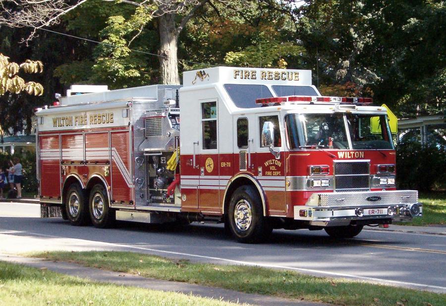 A Prospect s 2011 Guide to Joining the Wilton Fire Department This document has been created to familiarize prospective members with the opportunities and benefits offered by joining the
