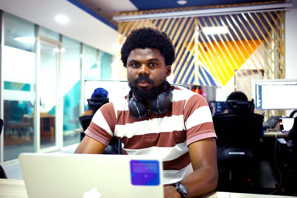 Developer Profile EMMANUEL AKINYELE Javscript PREN We found out that Emmy had been working with a developer one-on-one without being asked.