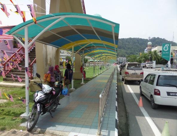 2014 Kos Projek: RM165,948 Lokasi : Bandar Limbang Tarikh: 26 Ogos 2015 Gambar 5.4 Projek Menaik Taraf Titian Belian Tarikh Siap: 28.10.