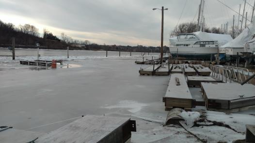 the Bilge Pump BULLETIN OF THE HARTFORD POWER SQUADRON A UNIT OF DISTRICT 1 UNITED STATES POWER SQUADRONS Volume 79, Issue 6 February 2018 Winter Boating Season Activities Schedule of Upcoming