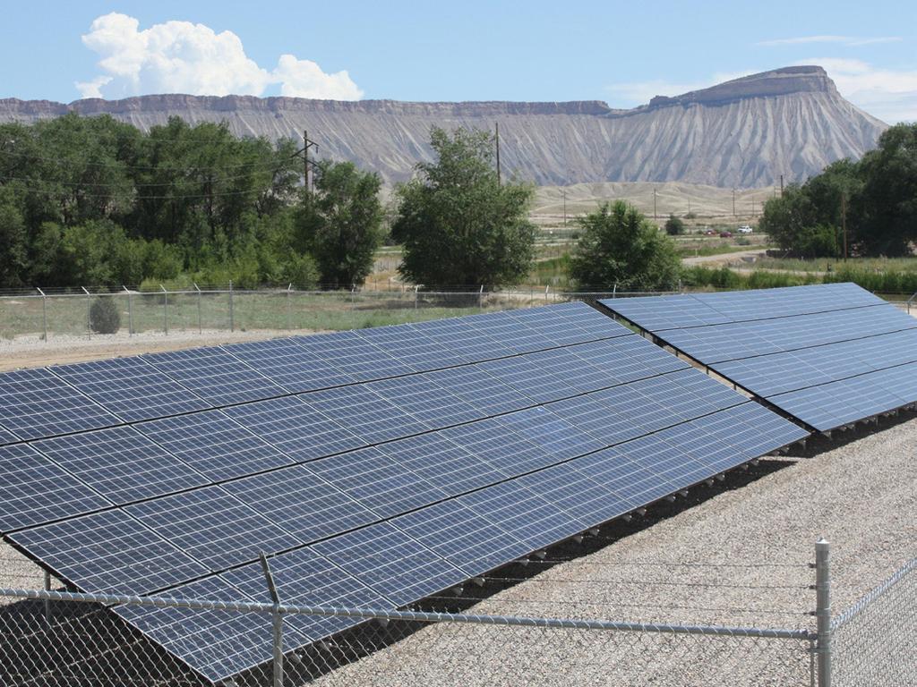 GVP S COMMUNITY SOLAR PV INSTALLATION PHASE 1 GVP designed their original community solar program as a capacitybased leasing program.