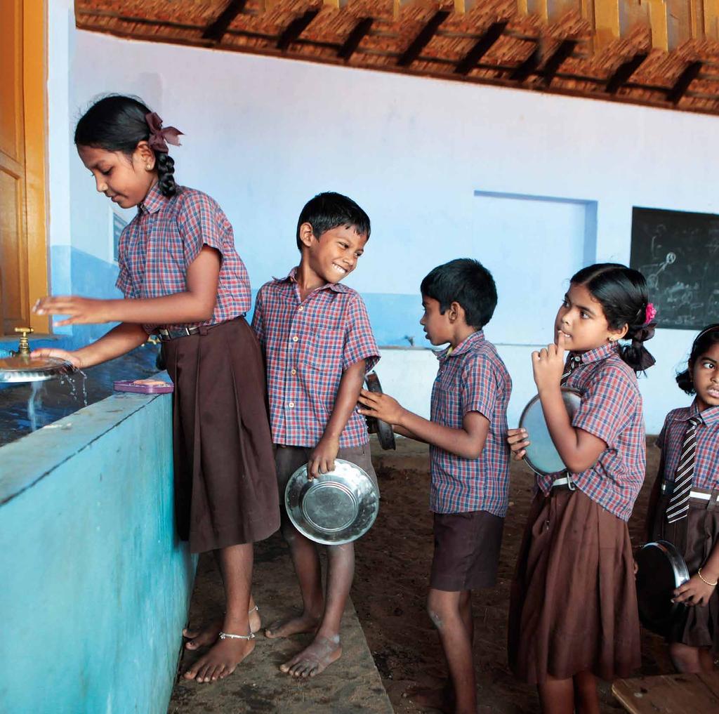 57 Special Equityfocus on water, sanitation and hygiene in schools and health-care facilities KEY MESSAGES Half the countries did not report access to adequate sanitation in schools or