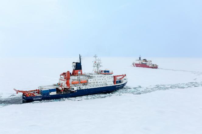 In late 2016 the icebreaker was undergoing final outfitting at Arctech Helsinki Shipyard and the vessel was delivered to Arctia Icebreaking Oy in mid-2017.
