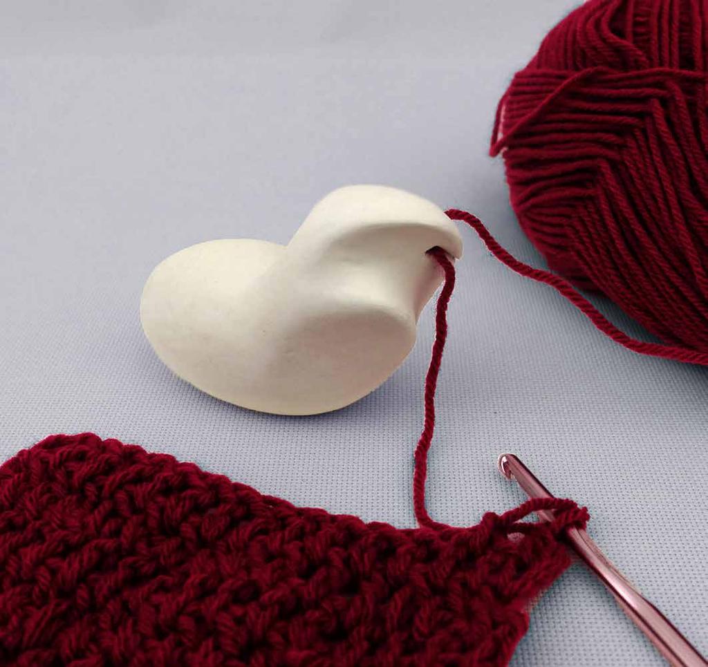 15 Comfort Crochet A NEW KIND OF TOOL THAT IMPROVES ACCESSIBILITY TO CROCHET Some people experience hand pain when crocheting and others are not able crochet at all due to hand stiffness, weakness,