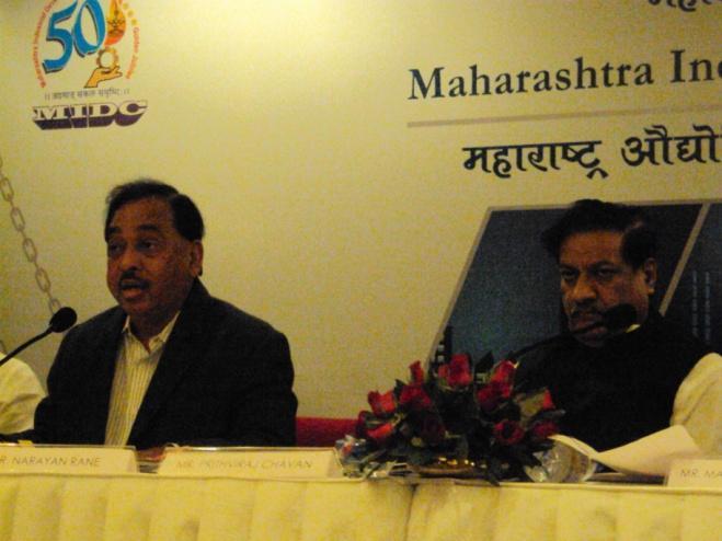 Maharashtra Industrial Policy 2013 Overview Special Coverage (From Left to Right) Sh. Sachin Ahir -MoS, Industries; Sh. Narayan Rane-Minister of Industries; Sh. Prithiviraj Chavan -Chief Minister; Sh.
