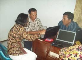 Policy Development As reported last quarter, East Java province Bappeda and Dinas Pendidikan have asked DBE1 to provide inputs in formulating new education policies in the province.