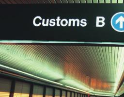 Customs: Faster and Smarter The efficient transfer of goods across borders is a key element of APEC's goal of free and open trade in the Asia-Pacific region.