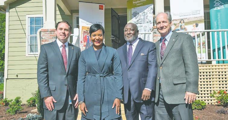 A ADVERTISING SUPPLEMENT TO ATLANTA BUSINESS CHRONICLE PHOTO/ Atlanta Mayor Keisha Lance Bottoms joined Wells Fargo, NeighborWorks America and its network members for the announcement of the