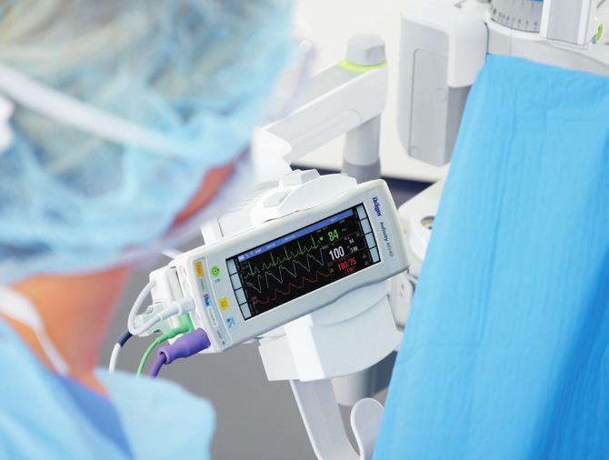 The Infinity Acute Care System (IACS) monitoring solution teams the Medical Cockpit with the lightweight (2.6 lbs.) Infinity M540 patient monitor.