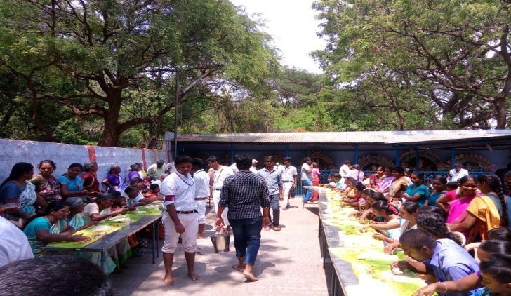 The NSS volunteers rendered their service and support to the Anjanayar Temple festival