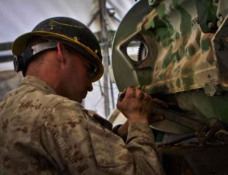 CLB-3 generator mechanics ensure success on battlefield Story and Photo by Cpl.