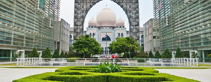 Malaysia s first Intelligent Garden City, Putrajaya is a trendy and futuristic location for the country s central Government.