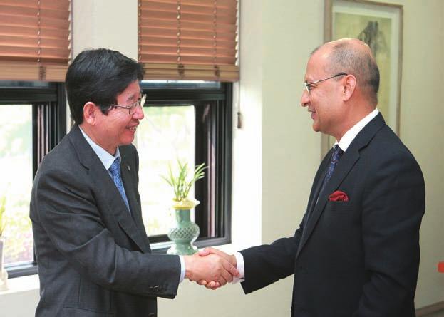 On September 17, Vishnu Prakash, Indian Ambassador to the Republic of Korea, took part in a Diplomatic Roundtable organized by the Institute of East and West Studies, and later met with President