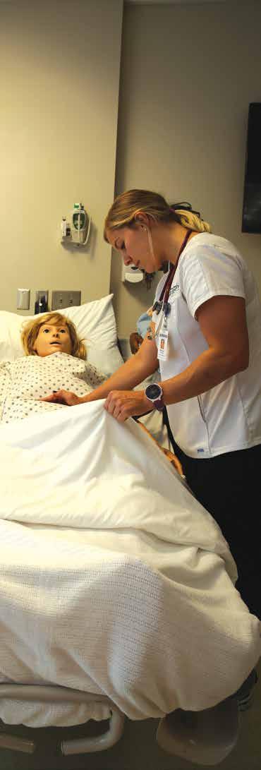 BACHELOR OF SCIENCE IN NURSING COMPRESSED PROGRAM FAST TRACK YOUR NURSING DEGREE Already have some credits that can be transferred toward your nursing degree? The compressed program is for you.