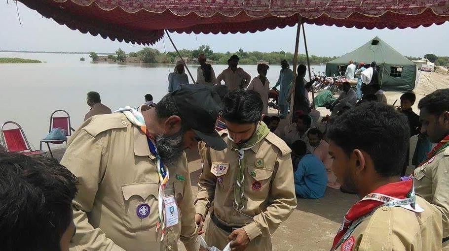Provision of food, first aid, Te n t V i l l a g e a n d p r o g r a m m e communication are the main areas where scouts have been involved at local level activities.