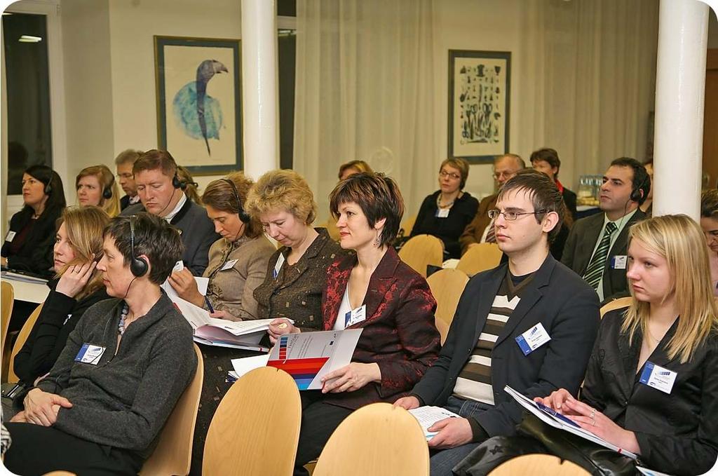 34 BANKU AUGSTSKOLA Foto: G. Janaitis FemStart konference 2008. gada 17. un 18. janvārī Konferencē ar ziņojumiem uzstājās Uzņēmējdarbības un biznesa informātikas katedras profesors I.