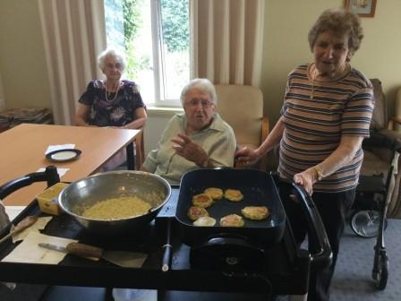Page 6 ON THE GRAPEVINE Activities at Myrtleford Lodge Residents have commenced cooking nibbles to enjoy at our Happy Hours which we encourage Residents