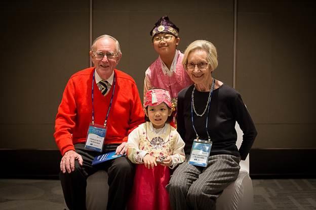 It looked like Admiral Ian Crawford and his wife, Catherine, had found themselves a new great granddaughter during the Korean cultural presentation.