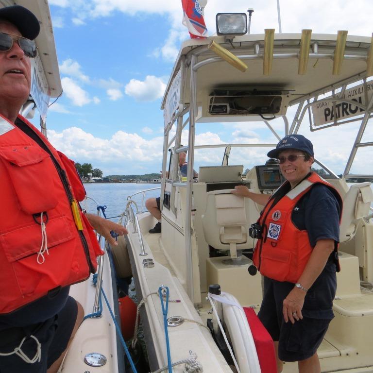 Newsletter publication of U.S. Coast Guard Auxiliary Flotilla 12-3 Lake Murray, SC December 2014 U.S. COAST GUARD AUXILIARY Flotilla 12-3 Lake Murray, South Carolina www.