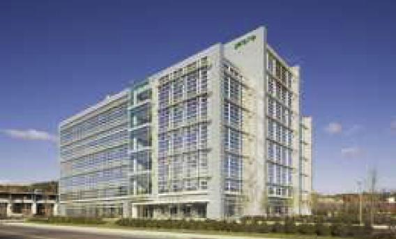 This public-private investment enabled Genzyme to expand its Framingham Campus and create 300 new manufacturing jobs.