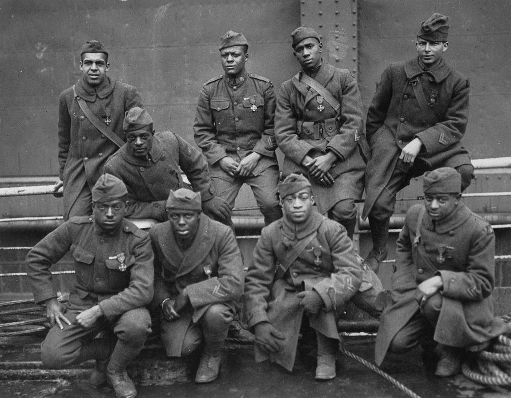 Soldiers of the 369 th awarded the Croix de