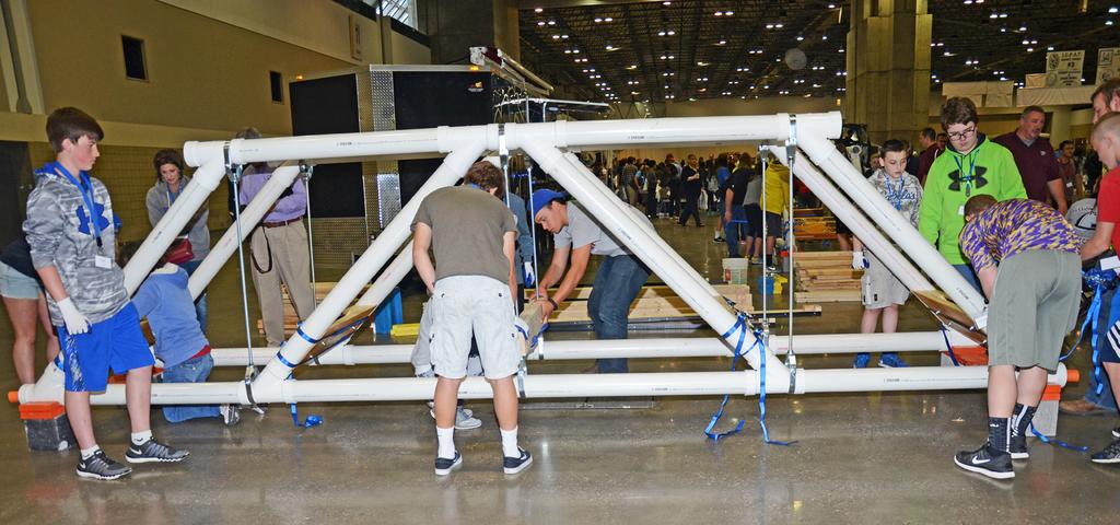 DBEPROJECTS ibuild Showcase 2016 The ibuild Showcase is one of Kansas City s premier construction events designed to foster a connection between area metropolitan students and members of the