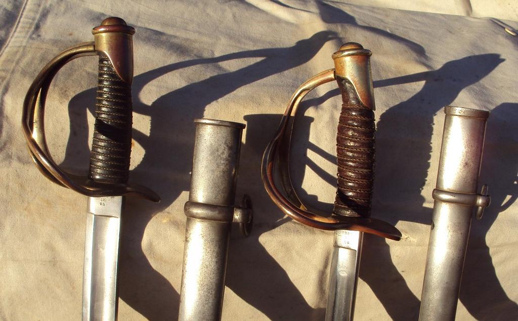 Ames was one of the earliest U. S. Government contractors, beginning in 1832 with a contract to provide artillery short swords based, as most U. S. swords were, on a French pattern.