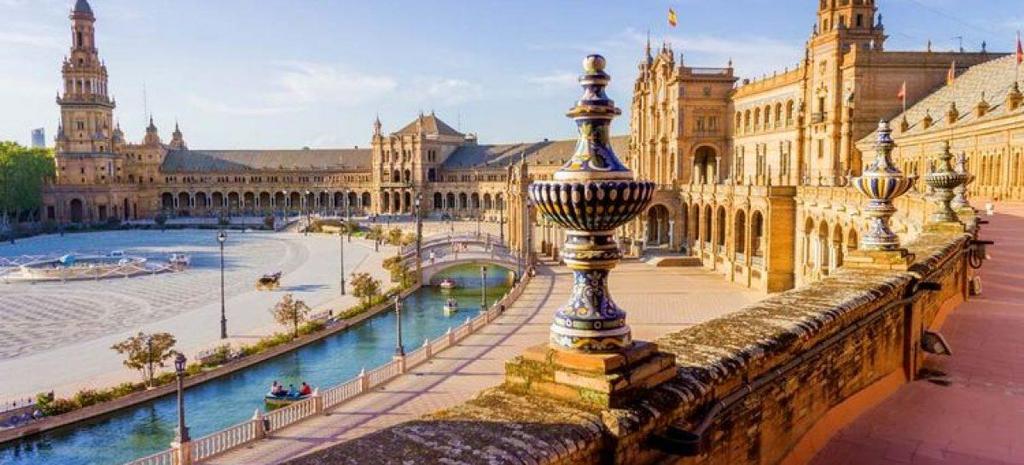 #1_Theme Sevilla, the capital of Andalusia, best interprets the life style in continuous development of the entire region.