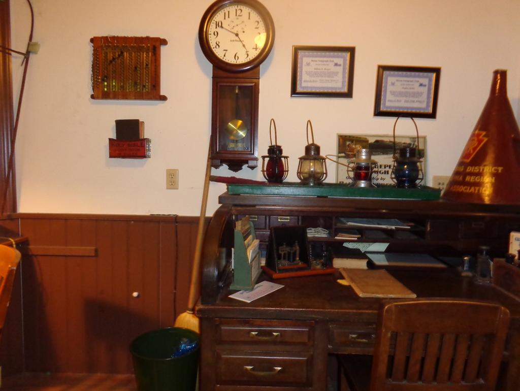 Another view of the telegraph office shows the