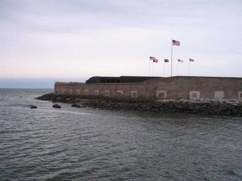 Crisis at Fort Sumter Fort Sumter Union outpost