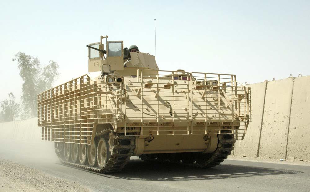 M113 Armored Personnel Carrier M113 SPECIFICATIONS Weight: 13.5 tons, combat loaded Main Armament:.