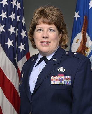BRIGADIER GENERAL TRACEY A. SIEMS Brigadier General Tracey A. Siems is the Mobilization Assistant to the Deputy Assistant Secretary of the Air Force for Budget, Washington, D.C. She provides direction and guidance on policies, programs, and plans encompassing Air Force wide financial management innovation and transformation activities.