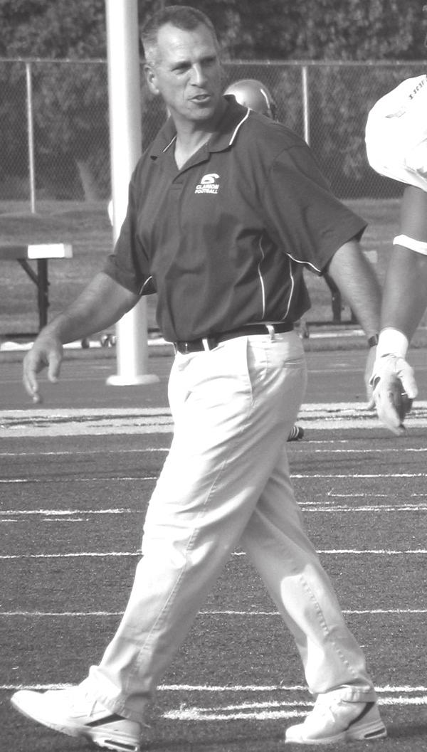 In 2002, he was a National AFLAC Assistant Coach of the Year finalist along with being an AFCA Division II finalist for Assistant Coach of the Year.