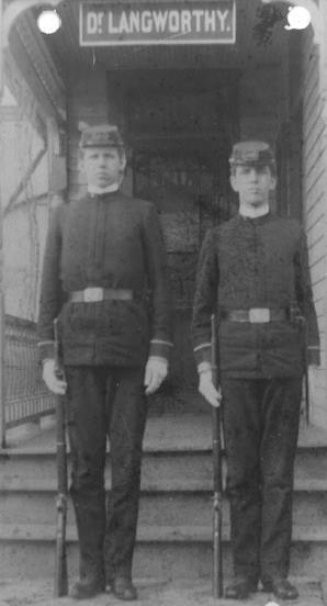 LEAVENWORTH CADETS 1896-1915 A precursor to the corps of cadets