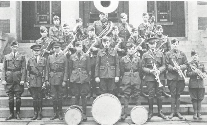 LEAVENWORTH CADETS 1916-1930 A rifle team was firmly established in 1923