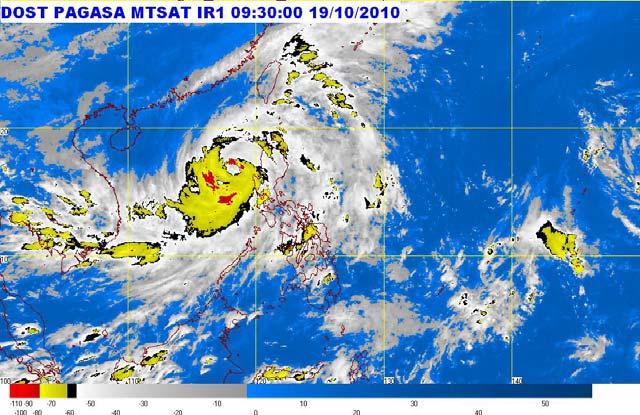 According to PAGASA, as of 16:00 hours on 19 October the centre of Typhoon Megi was located 230 km West North-West of Dagupan City, with maximum sustained winds of 175 km per hour near the centre and