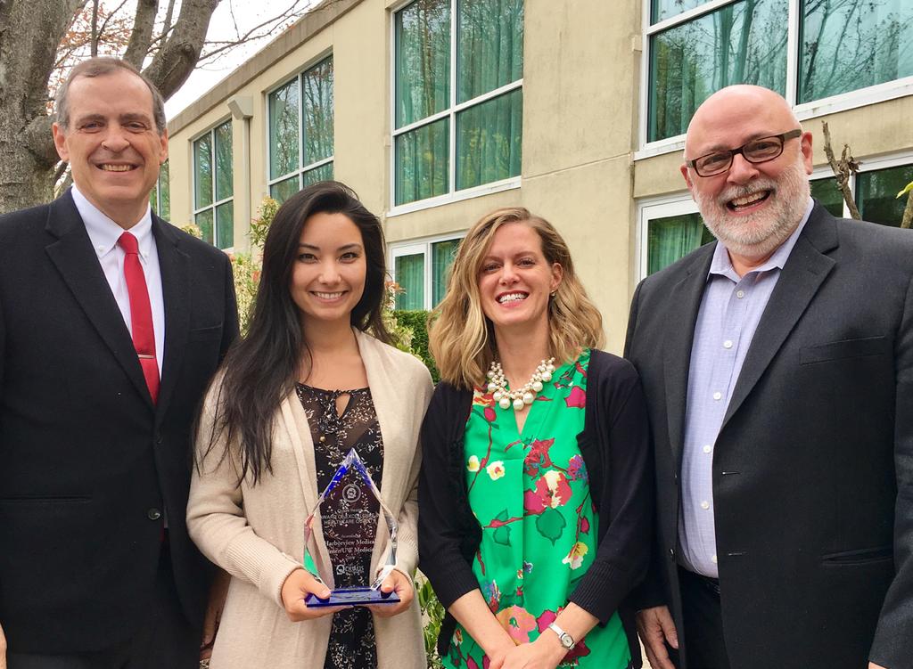 AWARD OF EXCELLENCE: MEDICAL CENTER Harborview Medical Center/UW Medicine, Seattle, Washington Implementation and Evaluation of a Multidisciplinary Discharge Program Submitted by: Mayumi Robbins,