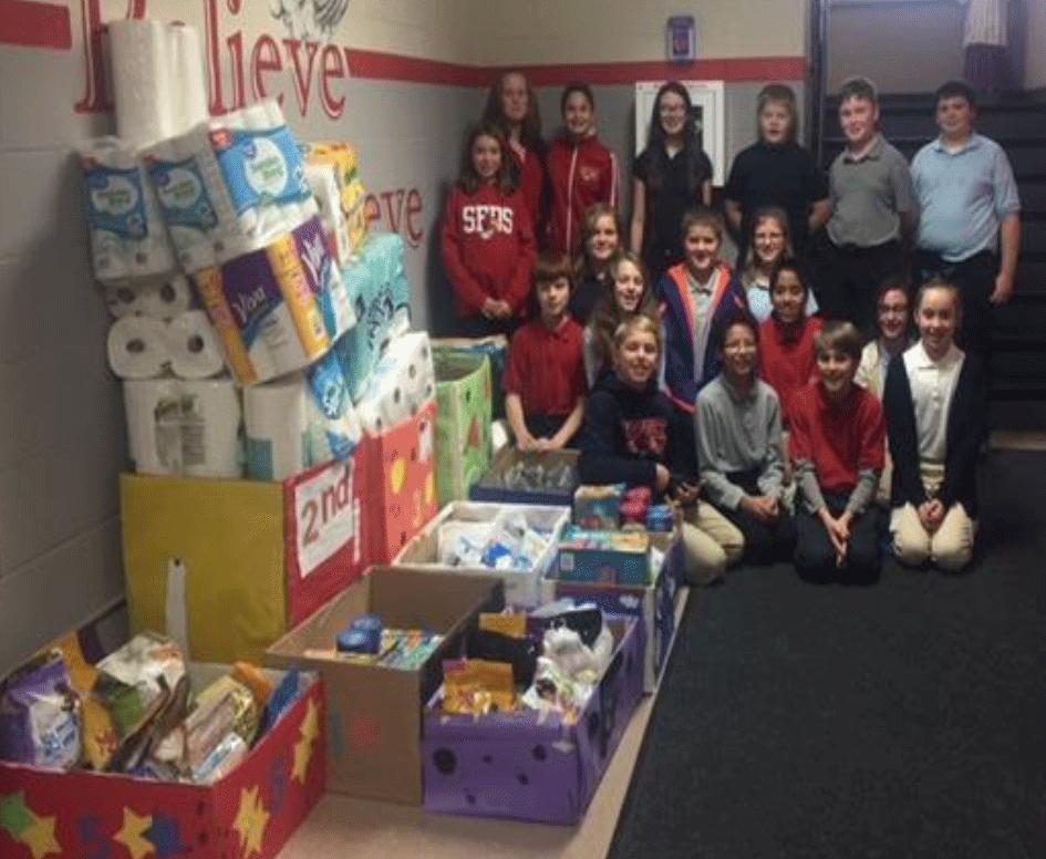 5, students from Mary s FIAT went shopping at Target for presents with funds raised by their organization to help a family have a wonderful Christmas. CATHOLIC CENTRAL NEWS On Nov.