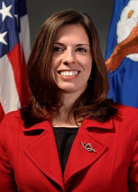 LARA C. SAYER UNITED STATES AIR FORCE Lara Sayer, a member of the Senior Executive Service, is the Deputy Chief Financial Officer/Comptroller for U.S. Special Operations Command, MacDill Air Force Base, Fla.