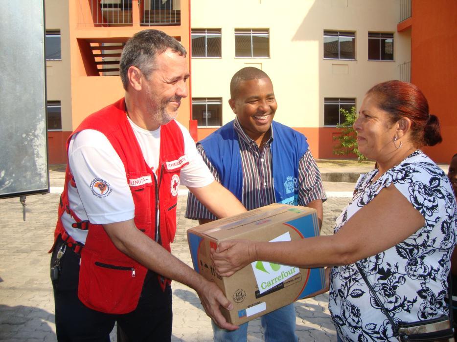 Brazil: Floods DREF operation n MDRBR005 GLIDE n FL-2010-000067-BRA 22 November 2010 The International Federation of Red Cross and Red Crescent (IFRC) Disaster Relief Emergency Fund (DREF) is a