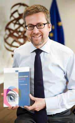 TOWARDS FP9 POLICY PRIORITIES SET BY COMMISSIONER MOEDAS Open Innovation Open Science Open Access Open Data and European Open Science Cloud Research Integrity Inclusiveness & Citizen Science European